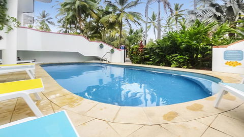 By The Sea Port Douglas - Accommodation Georgetown 25