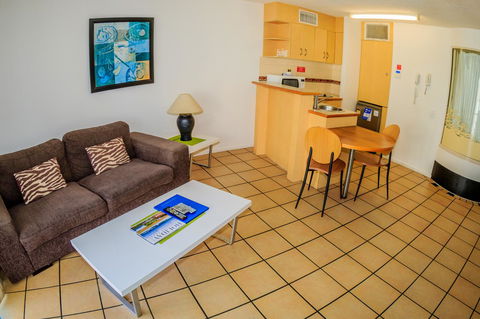 Grand Palais Boolarong Beachside Apartments - Accommodation Georgetown 15