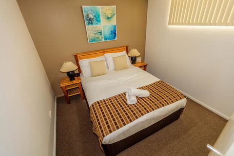 Grand Palais Boolarong Beachside Apartments - Accommodation Georgetown 13