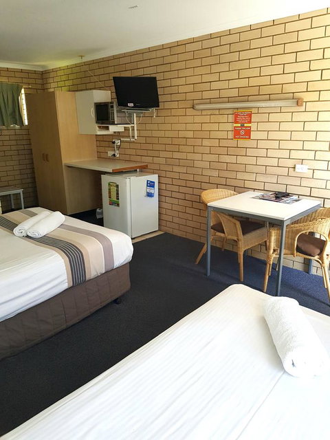 Twin Pines Motel - Accommodation Georgetown 2