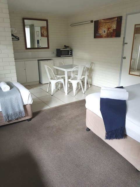 Twin Pines Motel - Accommodation Georgetown 8