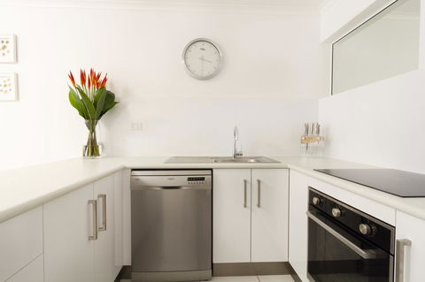 The White House Port Douglas - Accommodation Georgetown 10
