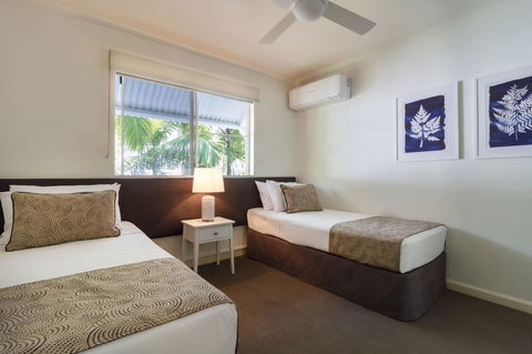 The White House Port Douglas - Accommodation Georgetown 37
