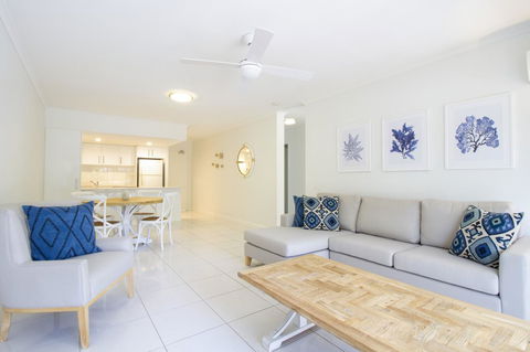 The White House Port Douglas - Accommodation Georgetown 5