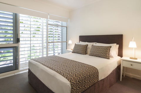 The White House Port Douglas - Accommodation Georgetown 6