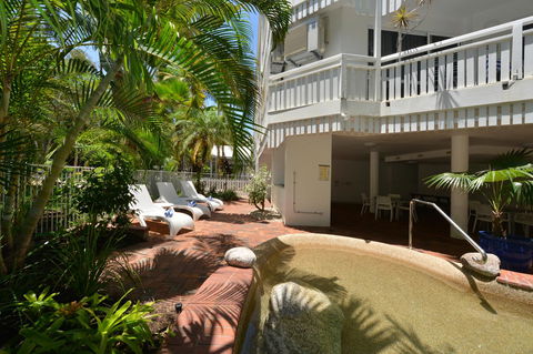 The White House Port Douglas - Accommodation Georgetown 19