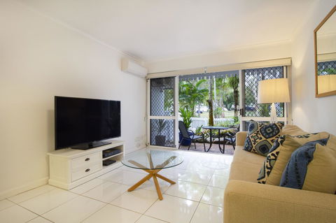 The White House Port Douglas - Accommodation Georgetown 16