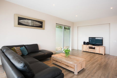 Whitsunday Reflections - Accommodation Georgetown 9