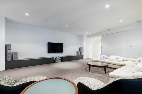 Q1 Resort & Spa - Official - Accommodation Georgetown 41