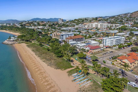 Madison Ocean Breeze Apartments - Accommodation Georgetown 4