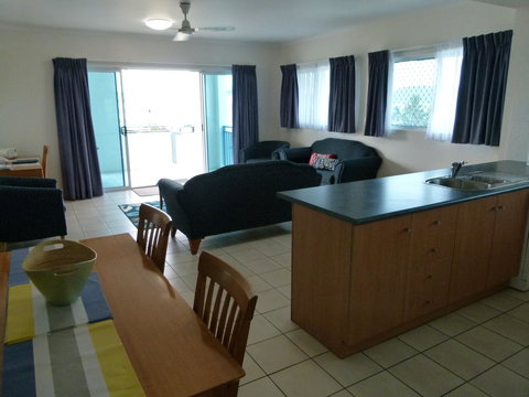 Madison Ocean Breeze Apartments - Accommodation Georgetown 25