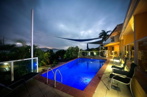 Sunlit Waters Studio Apartments - Accommodation Georgetown 2