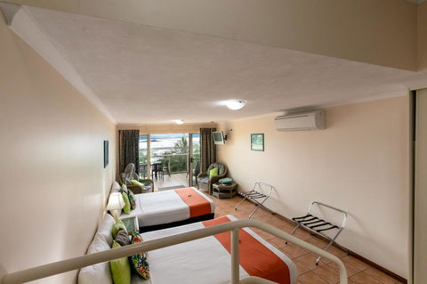 Sunlit Waters Studio Apartments - Accommodation Georgetown 24