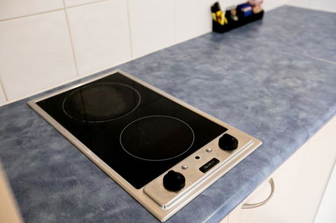 Sunlit Waters Studio Apartments - Accommodation Georgetown 35