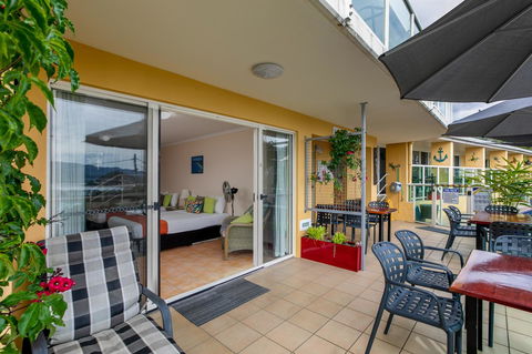 Sunlit Waters Studio Apartments - Accommodation Georgetown 31