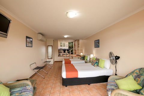 Sunlit Waters Studio Apartments - Accommodation Georgetown 30