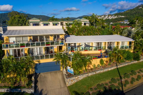 Sunlit Waters Studio Apartments - Accommodation Georgetown 7