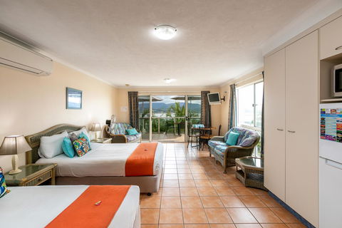 Sunlit Waters Studio Apartments - Accommodation Georgetown 39