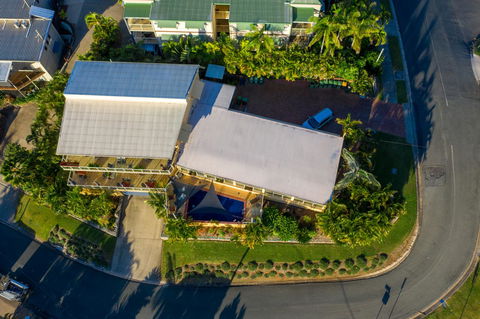 Sunlit Waters Studio Apartments - Accommodation Georgetown 5