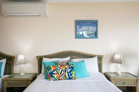 Sunlit Waters Studio Apartments - Accommodation Georgetown 34