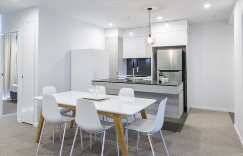 Boardwalk Burleigh Beach - Official - Accommodation Georgetown 26