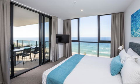 Boardwalk Burleigh Beach - Official - Accommodation Georgetown 4