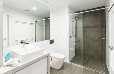 Boardwalk Burleigh Beach - Official - Accommodation Georgetown 39