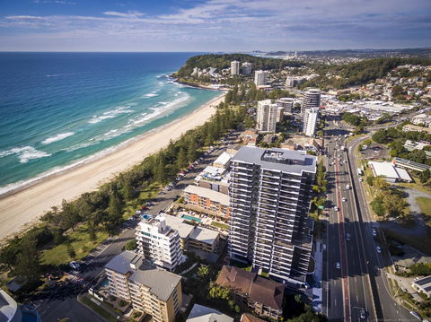 Boardwalk Burleigh Beach - Official - Accommodation Georgetown 30