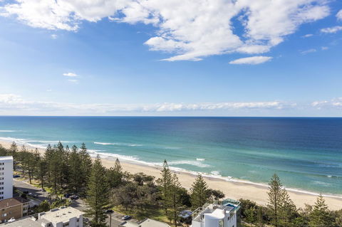 Boardwalk Burleigh Beach - Official - Accommodation Georgetown 14