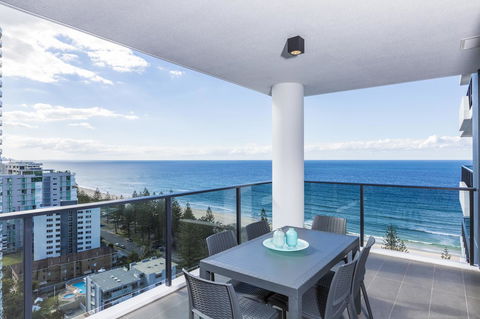 Boardwalk Burleigh Beach - Official - Accommodation Georgetown 22