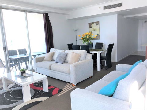Beach Stay - Ocean & Riverview Resort Chevron Renaissance Central Surfers Paradise - Accommodation Georgetown 18