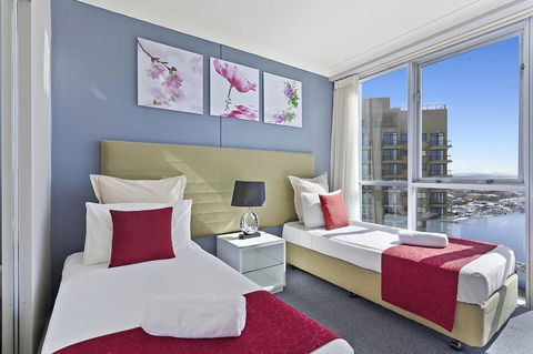 Beach Stay - Ocean & Riverview Resort Chevron Renaissance Central Surfers Paradise - Accommodation Georgetown 9