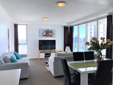 Beach Stay - Ocean & Riverview Resort Chevron Renaissance Central Surfers Paradise - Accommodation Georgetown 17