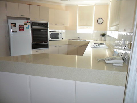 Grosvenor Beachfront Apartments Surfers Paradise - Accommodation Georgetown 15