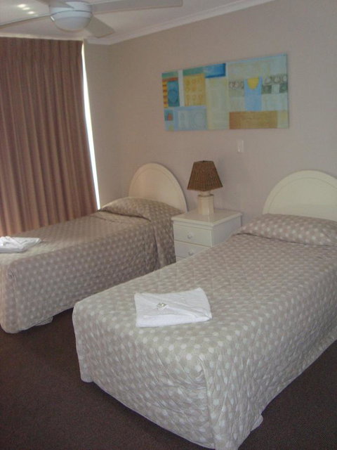 Grosvenor Beachfront Apartments Surfers Paradise - Accommodation Georgetown 18