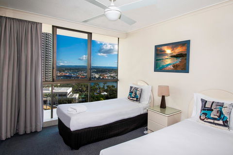Seacrest Beachfront Apartments Surfers Paradise - Accommodation Georgetown 18