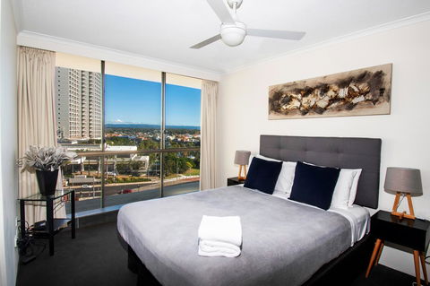 Seacrest Beachfront Apartments Surfers Paradise - Accommodation Georgetown 1