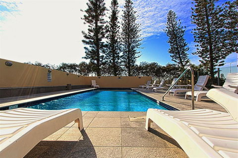 Seacrest Beachfront Apartments Surfers Paradise - Accommodation Georgetown 5