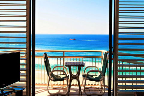 Seacrest Beachfront Apartments Surfers Paradise - Accommodation Georgetown 29