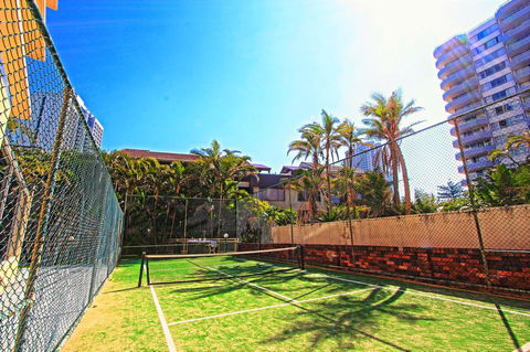 Seacrest Beachfront Apartments Surfers Paradise - Accommodation Georgetown 16