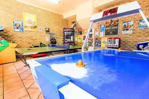 Seacrest Beachfront Apartments Surfers Paradise - Accommodation Georgetown 26