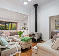 Frangipani House - Accommodation Georgetown