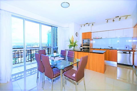 The Towers Of Chevron Renaissance - Holidays Gold Coast - Accommodation Georgetown 29
