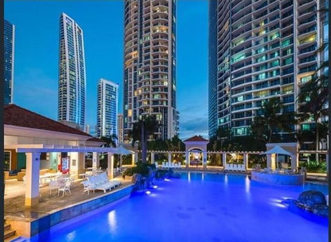 The Towers Of Chevron Renaissance - Holidays Gold Coast - Accommodation Georgetown 5