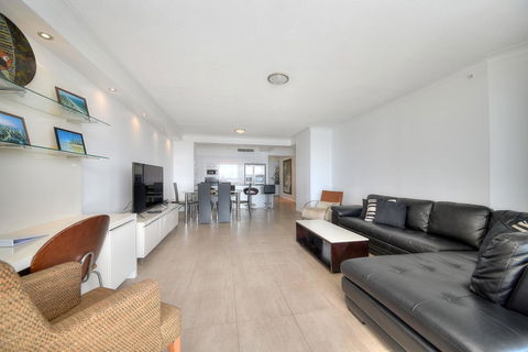 The Towers Of Chevron Renaissance - Holidays Gold Coast - Accommodation Georgetown 21