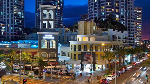 The Towers Of Chevron Renaissance - Holidays Gold Coast - Accommodation Georgetown 14