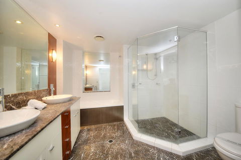 The Towers Of Chevron Renaissance - Holidays Gold Coast - Accommodation Georgetown 16