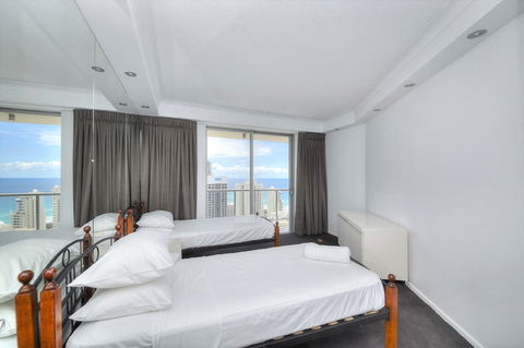 The Towers Of Chevron Renaissance - Holidays Gold Coast - Accommodation Georgetown 39