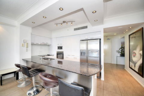 The Towers Of Chevron Renaissance - Holidays Gold Coast - Accommodation Georgetown 18