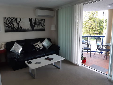 Surfers Beach Resort One - Accommodation Georgetown 2